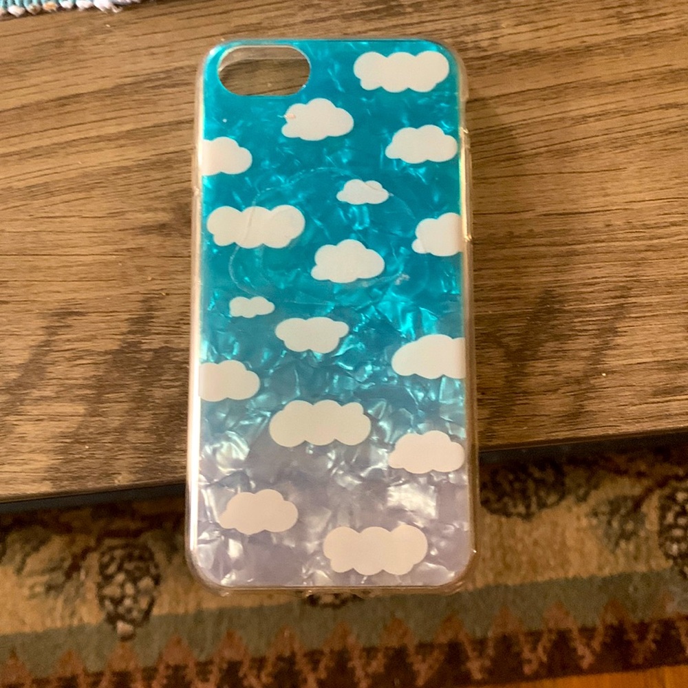 iphone 7 phone case. in really good condition